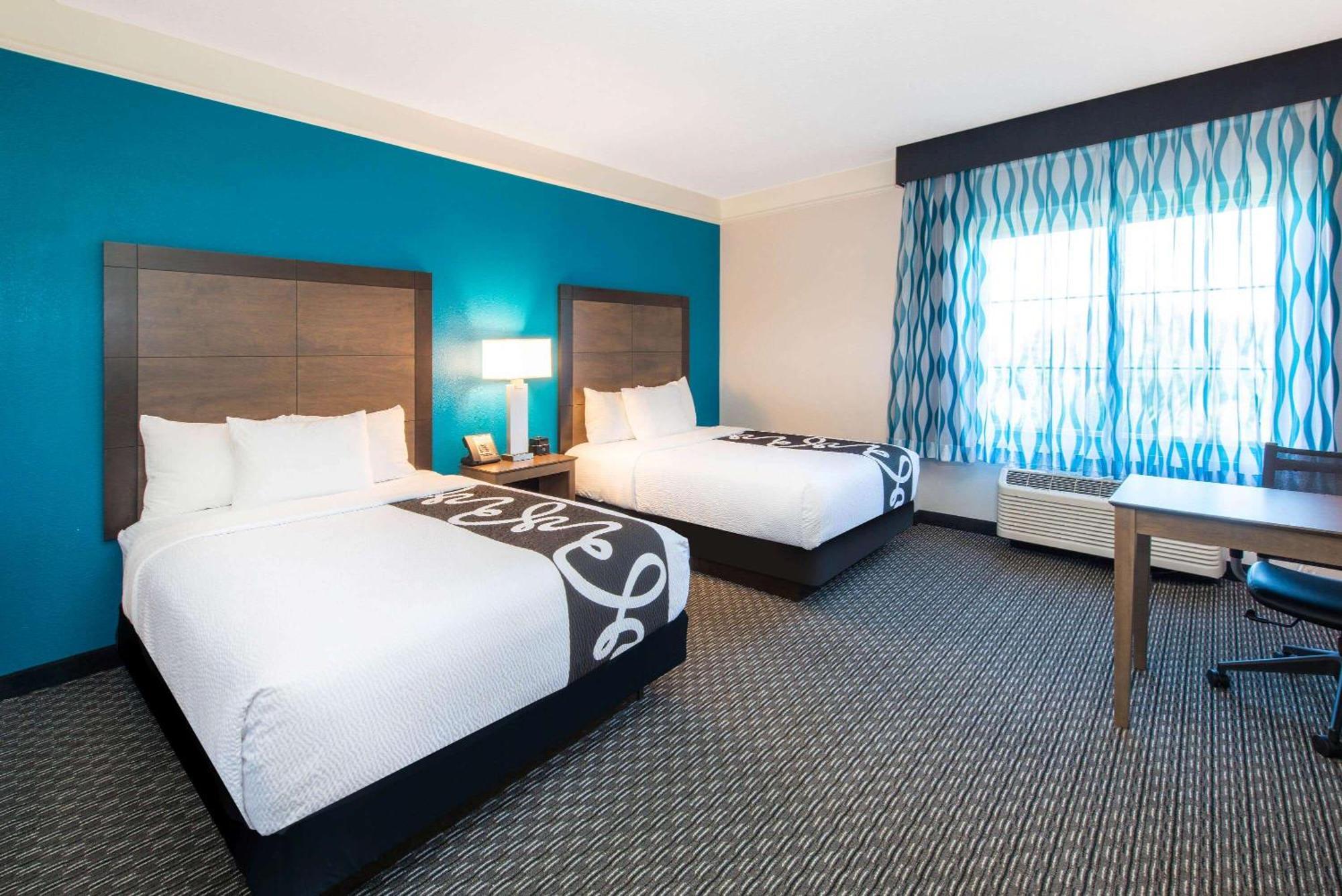 Deluxe Double Room with Two Double Beds,1708142366:JPEG